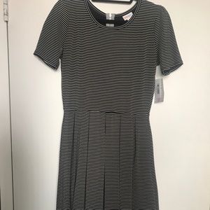 NWT LuLaRoe black/white stripe Amelia dress.